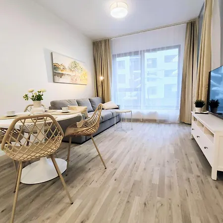 Wings - Free Private Parking - Old Town *