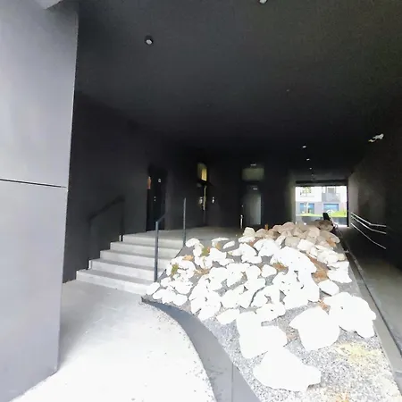 Wings - Free Private Parking - Old Town Διαμέρισμα Μπρατισλάβα