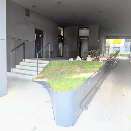 Wings - Free Private Parking - Old Town Apartman Pozsony