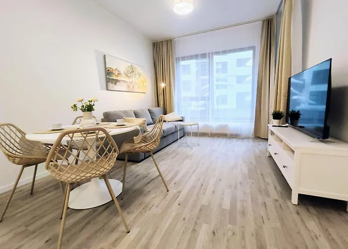 Wings - Free Private Parking - Old Town *