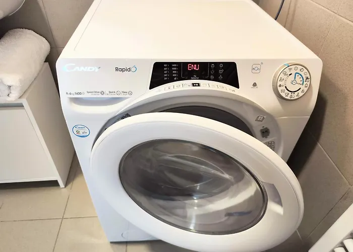 Wings - Free Private Parking - Old Town Appartement Bratislava